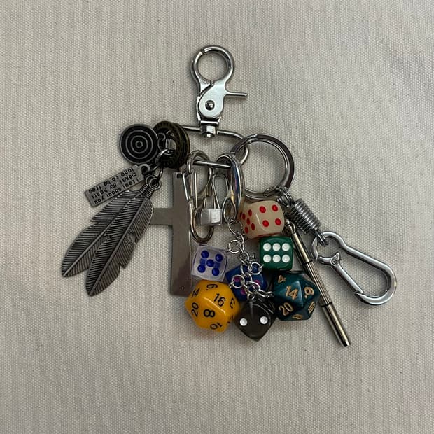 🎲 행운과 자유를 담은 감성 주사위 키링