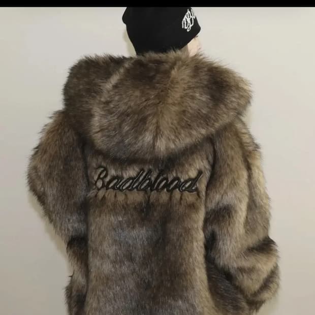 배드블러드 나쟈 퍼자켓 m사이즈 새제품