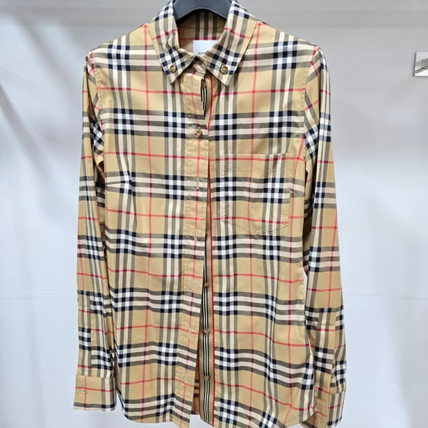 [정품/새상품] 버버리 체크 긴팔 여성 셔츠 55