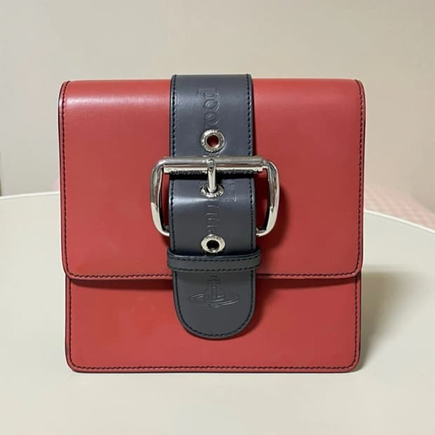 비비안웨스트우드버클백