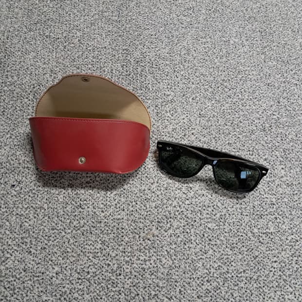 레이밴 선글라스