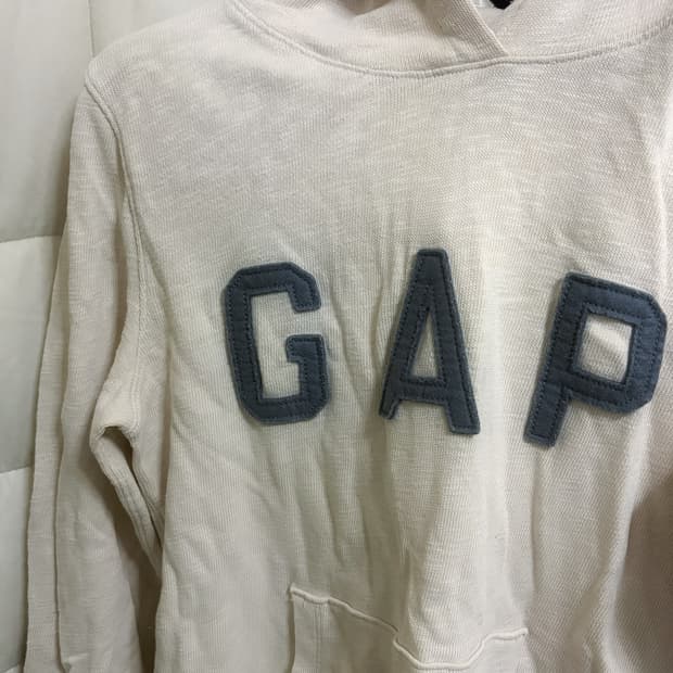 갭 로고 아이보리 후드티 (후드 포인트 로고)