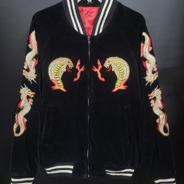 재팬 80~90s 빈티지 벨벳 스카잔 코브라 드래곤 자켓