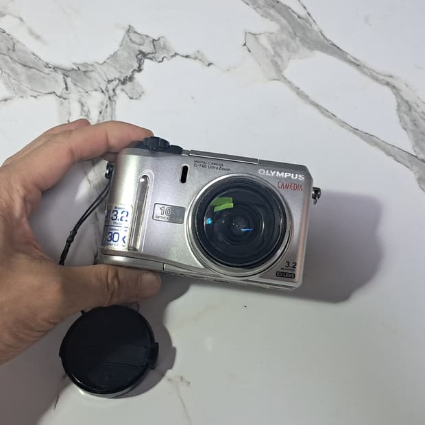 레트로 감성! 올림푸스 카메디아 C-740 빈티지 디카