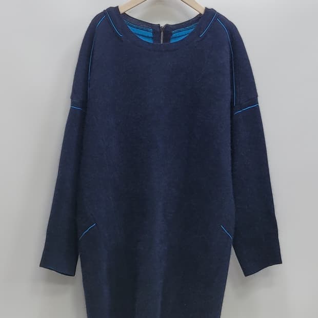 MICHAA 미샤 울 캐시미어 오버핏 원피스 / 여 85-160 네이비
