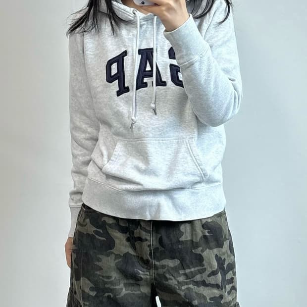 갭 빅로고 후드티