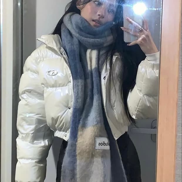 카키포인트 숏패딩 아이보리