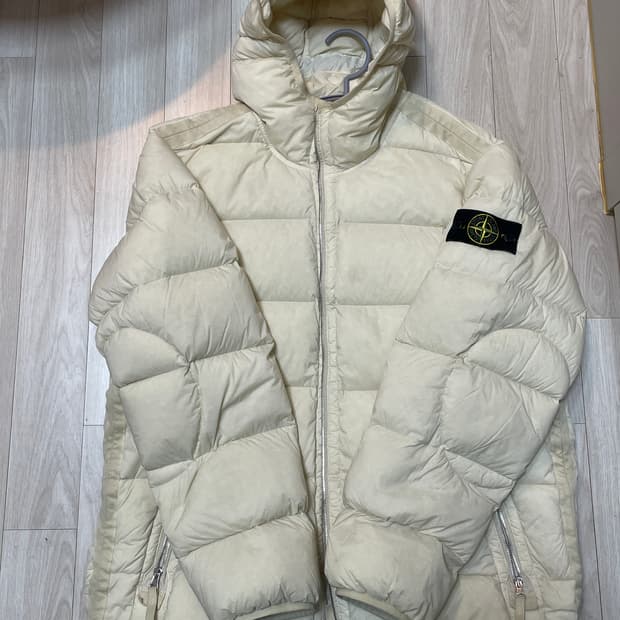 [105]Stone island 패딩