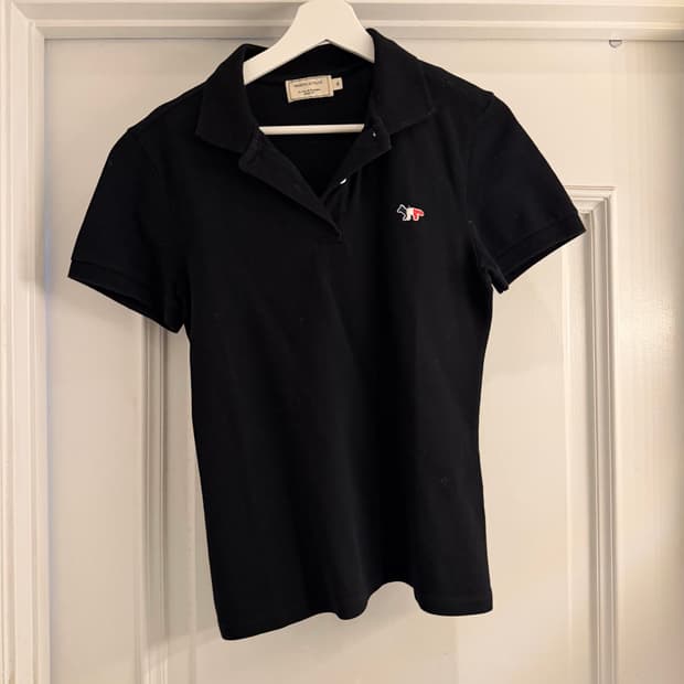 메종키츠네 블랙 카라티