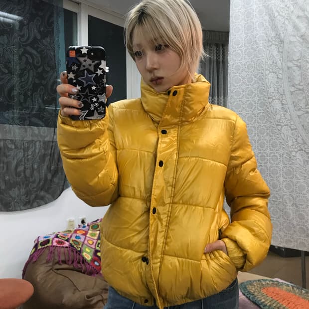 DKNY 백프린팅 숏패딩