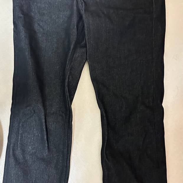 가먼트레이블 테이퍼드 핏 데님 팬츠