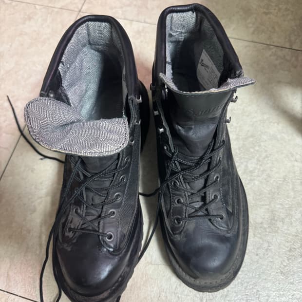 대너 라이트 블랙 7.5