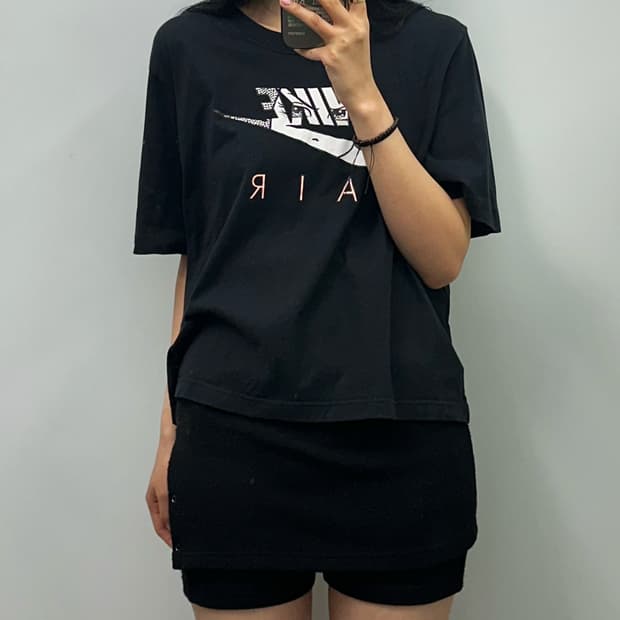 나이키 블랙 반팔 티셔츠
