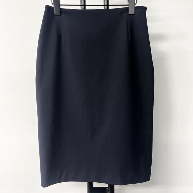 프라다 울 미디 스커트