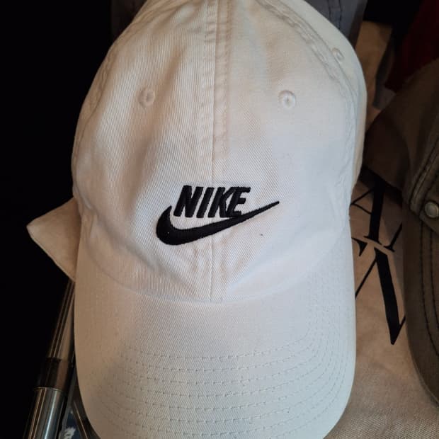 (마지막특가) 나이키 볼캡 화이트