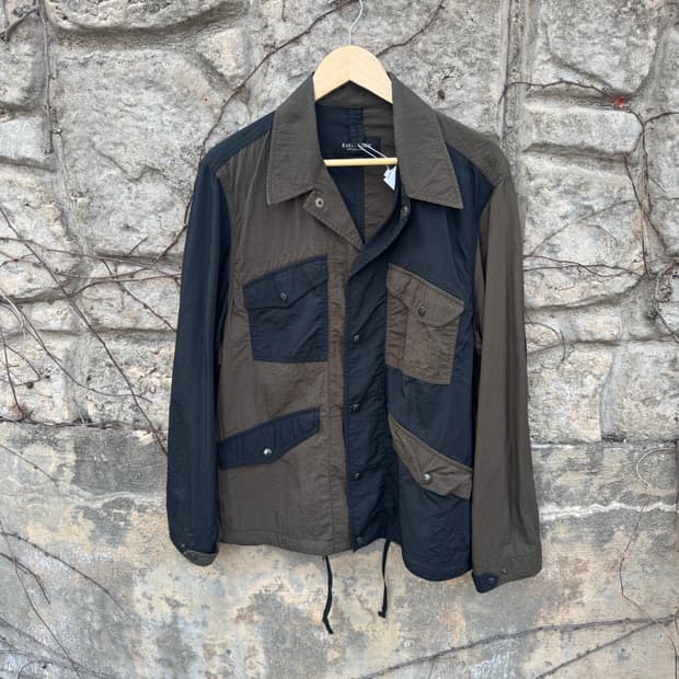 이스트로그 카키 블랙 투톤 바람막이 자켓 L