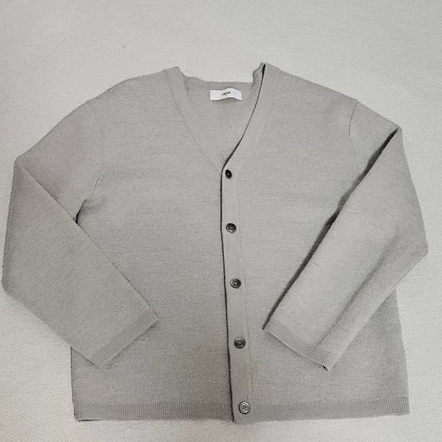 엘무드 세미오버 크롭 가디건 48사이즈