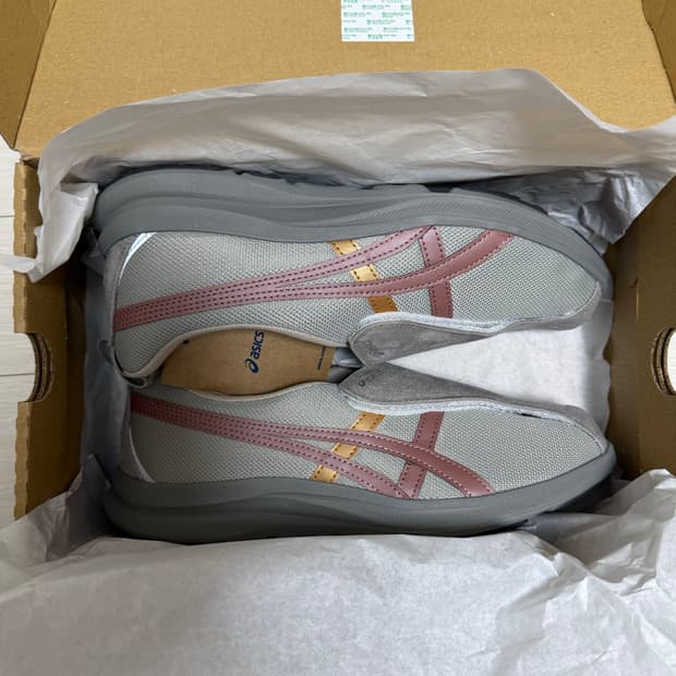 [새상품]아식스 라이프워커 250 우먼 3E 베이지핑크