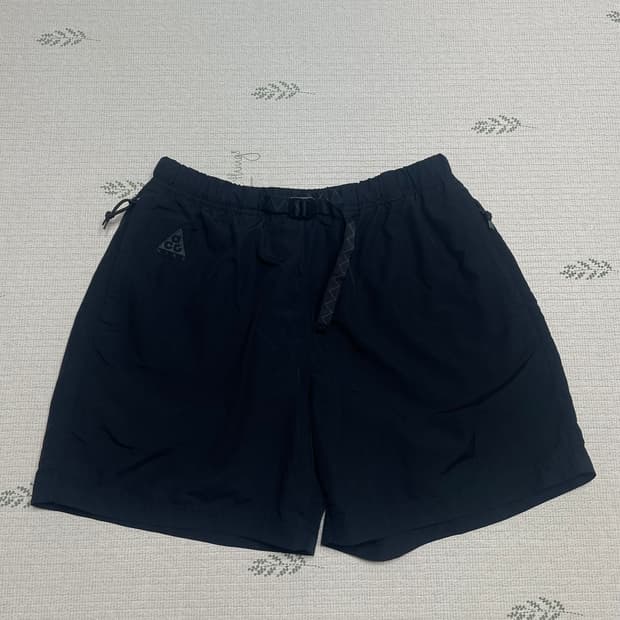 [L] 나이키 ACG 나일론쇼츠