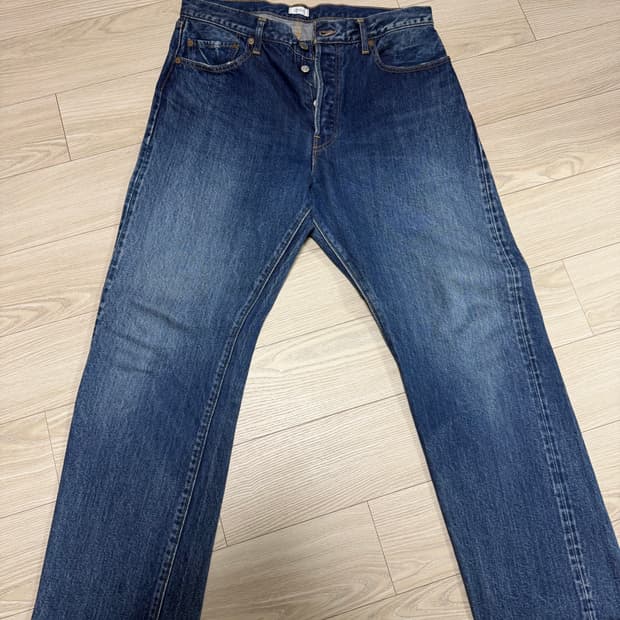 시오타 스트레이트 5포켓 데님 34 미디엄 다크 블루 데미지