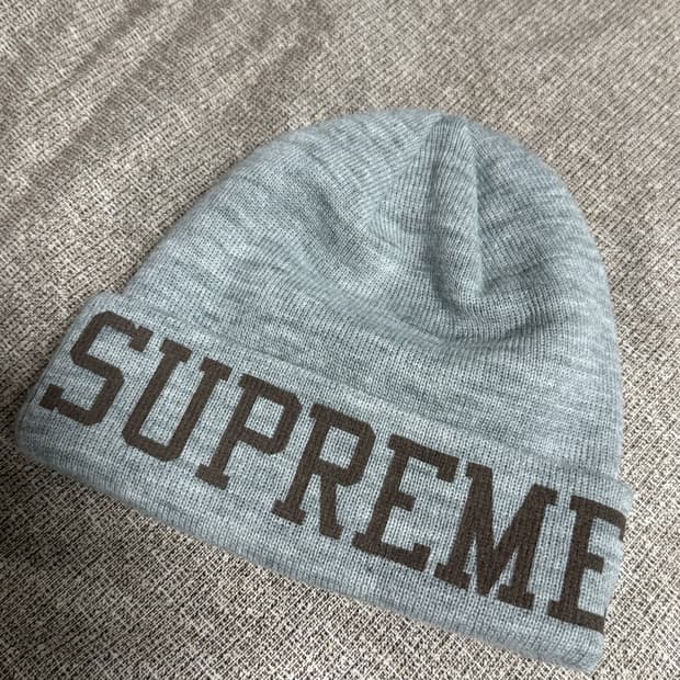 슈프림 뉴에라 바시티 비니 헤더그레이