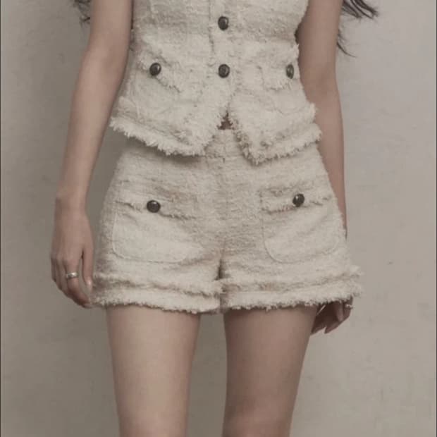 새상품) 카키포인트 앤틱 트위드 쇼츠 아이보리