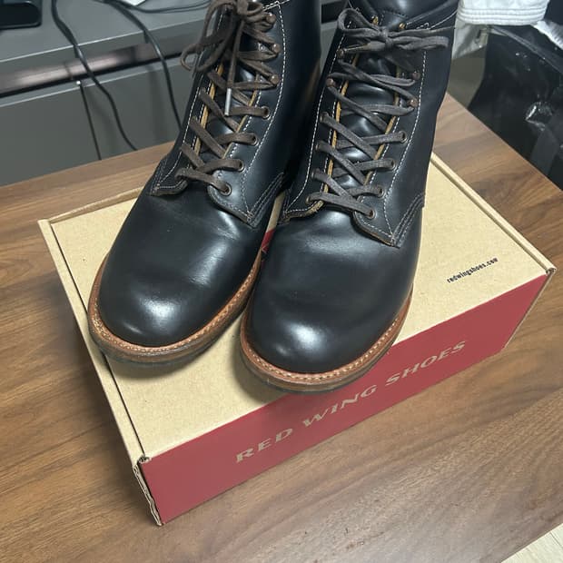 레드윙 9060 플랫박스 11 D 290 판매합니다