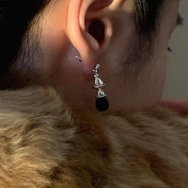 콜드프레임 BLACK BELL SILVER 귀걸이