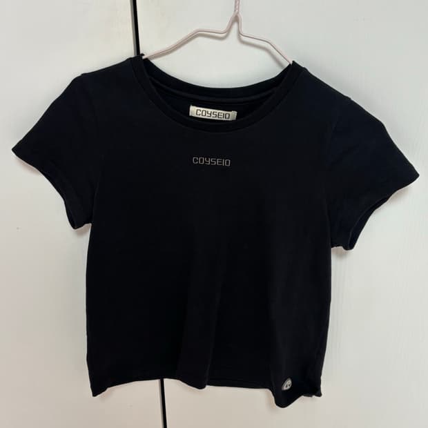 코이세이오 미니 로고 티셔츠 블랙