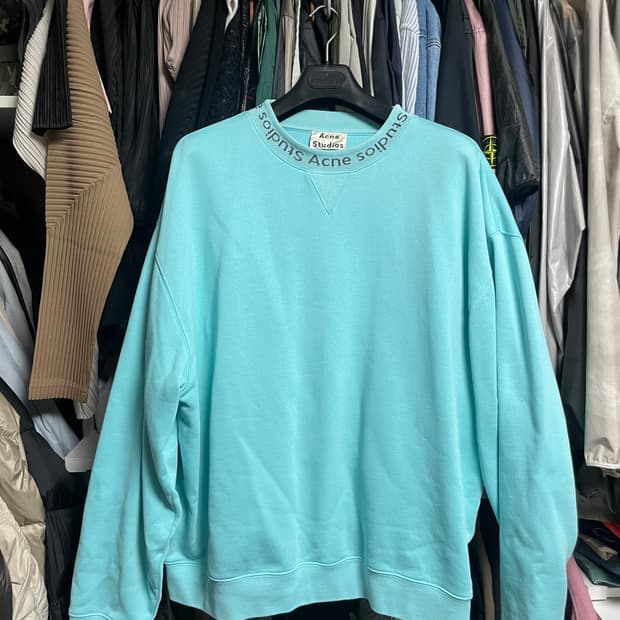 [xl] 아크네 넥로고 맨투맨