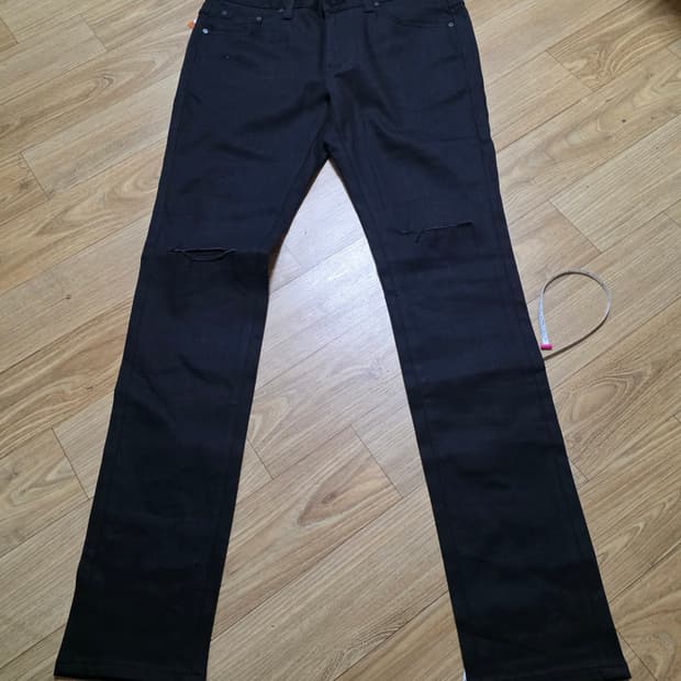 플랙 검정데님 무릎찢청