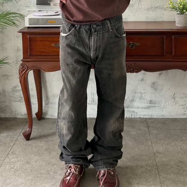 리바이스 505 레귤러 스트레이트 블랙