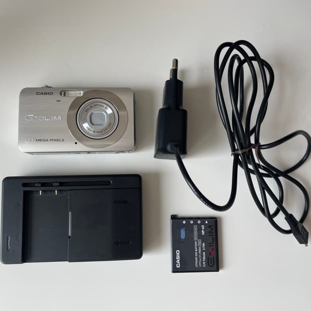 카시오 엑슬림 z80 디카