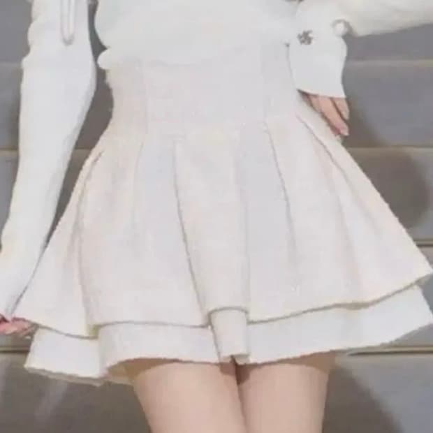 미셸마카롱 트위드 화이트 스커트