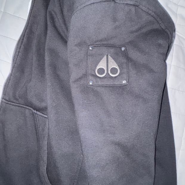 무스너클 버니스웨터 블랙 L사이즈