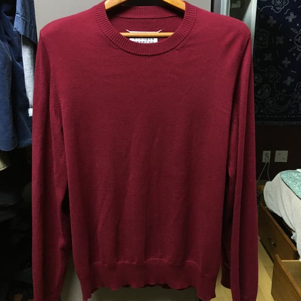 마르지엘라 엘보우 패치 버건디 니트