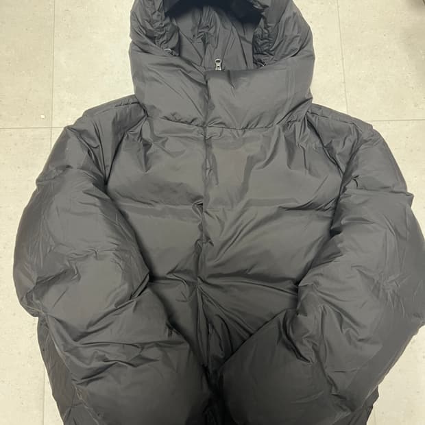 아모멘토 푸퍼 패딩