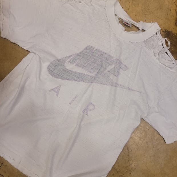 빈티지 나이키 90s 빅로고 페이딩 데미지 커스텀 반팔티 티셔츠