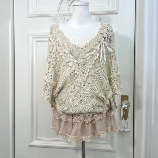 AXES FEMME beige crochet bow point knit