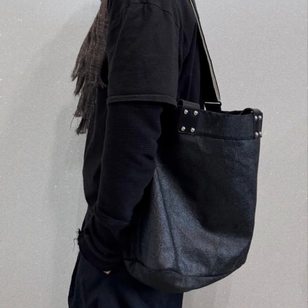 꼼데가르송 크랙 코티드 토트백