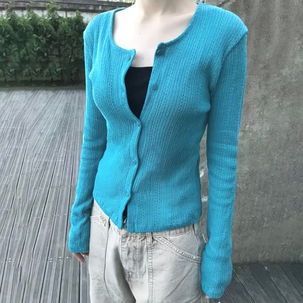 (새상품) 민티 펀칭 가디건
