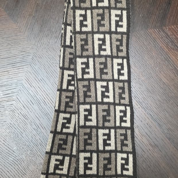 [신품급] FENDI 메리노울 머플러