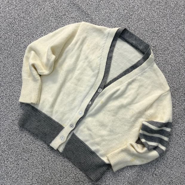 실측확인 고급 여성 브이넥 배색 가디건 0323J