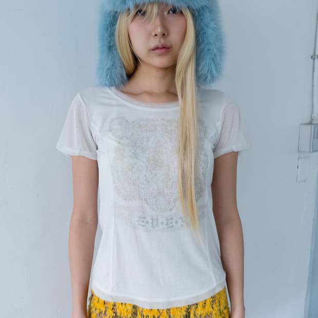 See-through shoulder t-shirts