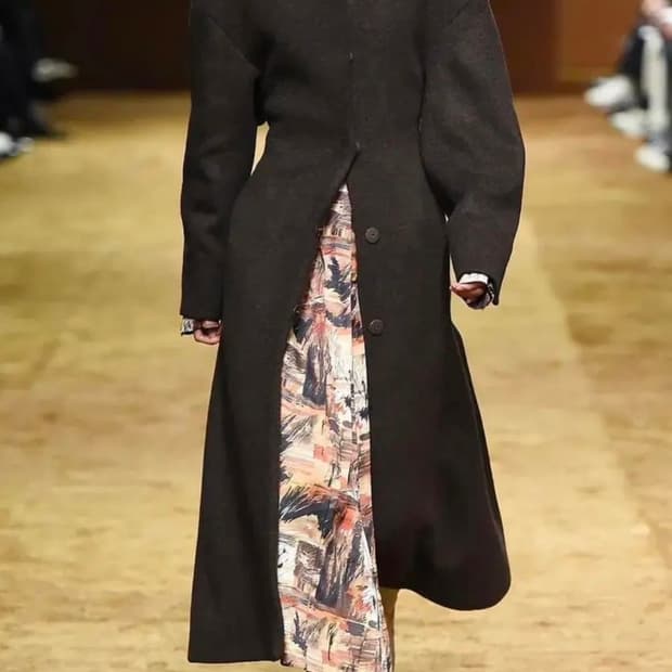 로우 클래식 브라운 롱 울 코트