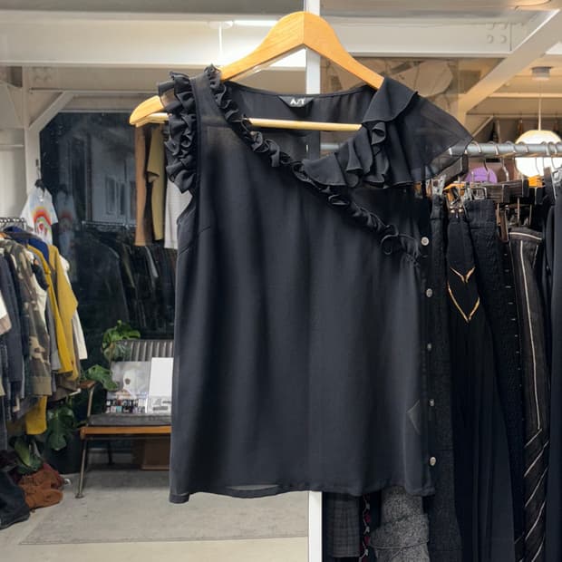 아츠로 타야마 프릴 블라우스