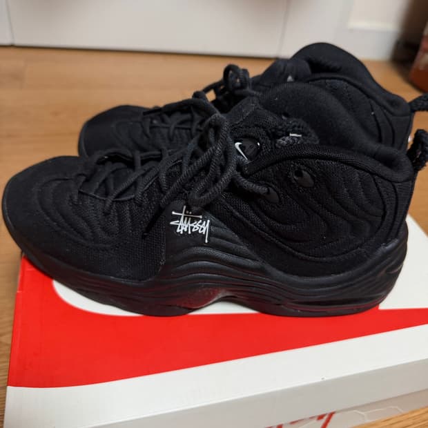 나이키x스투시 에어페니 블랙 275 S급