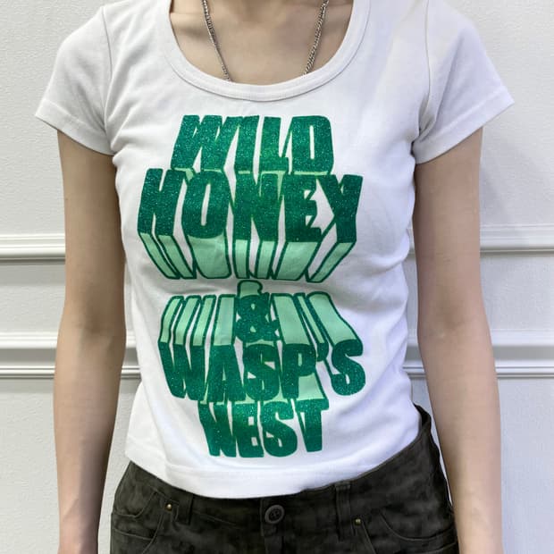 와투케 y2K Green Lettering Slim Fit Tee