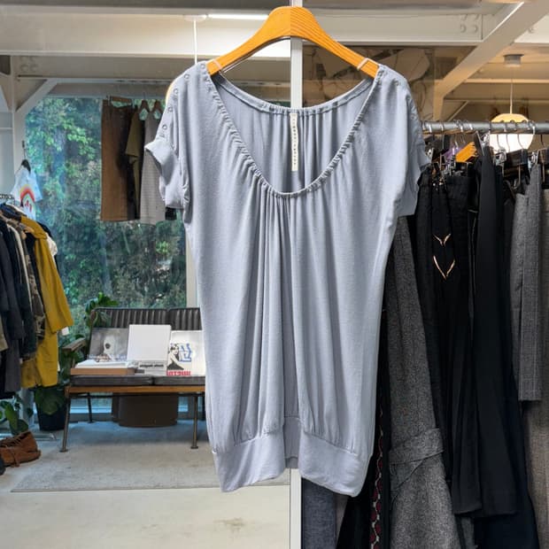 스나오 쿠와하라 셔링 탑