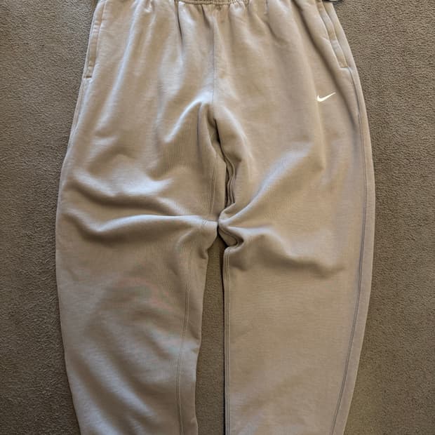 나이키 솔로 스우시 트랙 팬츠 처분 